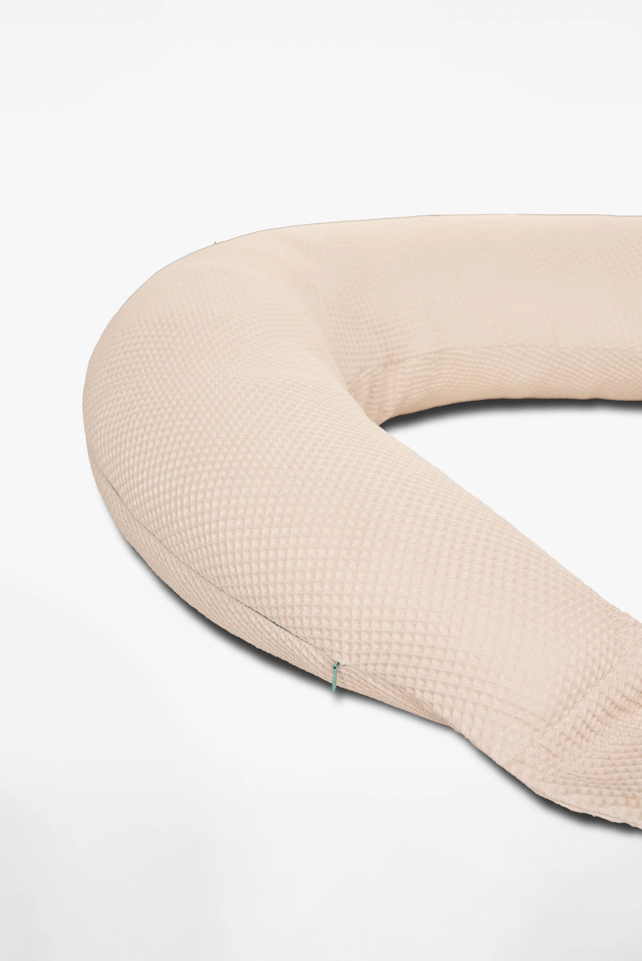 HUGS BAMBOO Pregnancy and Breastfeeding Pillow - Beige - Image 3
