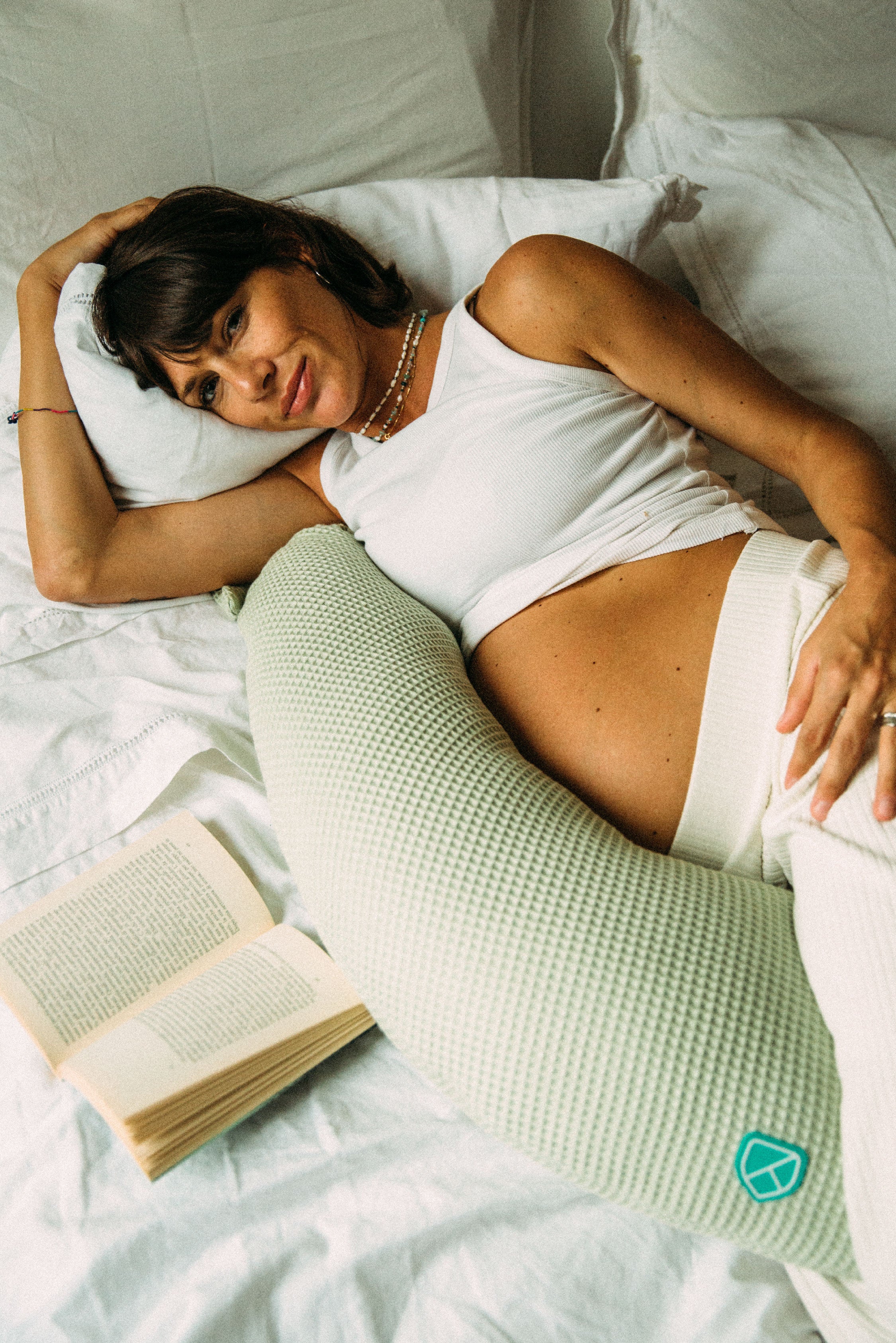 HUGS BAMBOO Pregnancy and Breastfeeding Pillow - Green - Image 4